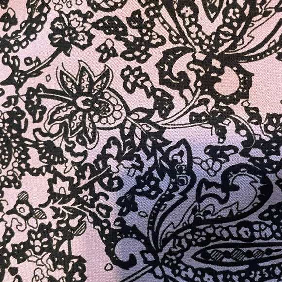 Cute comfy ladies size PM Croft &barrow button up top - Picture 5 of 9